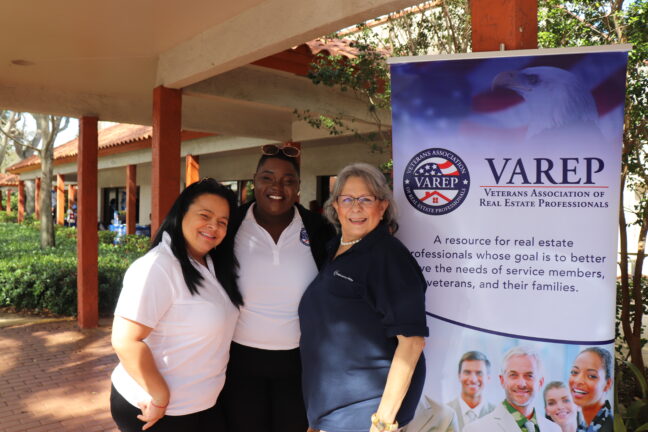 Group photo at the VAREP event